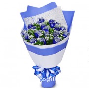 Extraordinary 18 Blue Rose Bouquet to China
